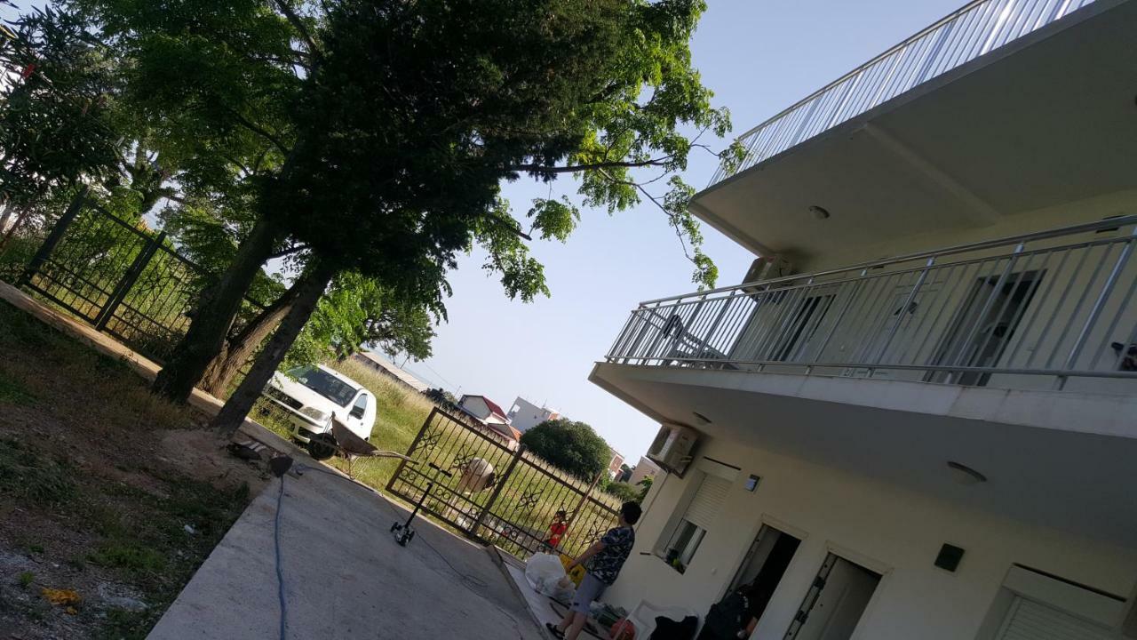 Guest House Levant Čanj Exteriér fotografie